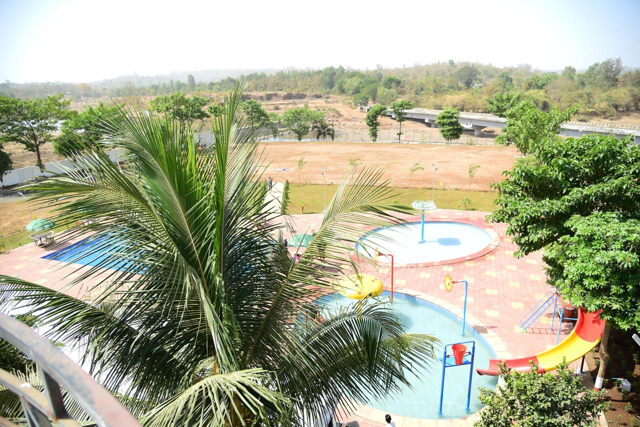 River Touch Resort Silvassa Eksteriør billede