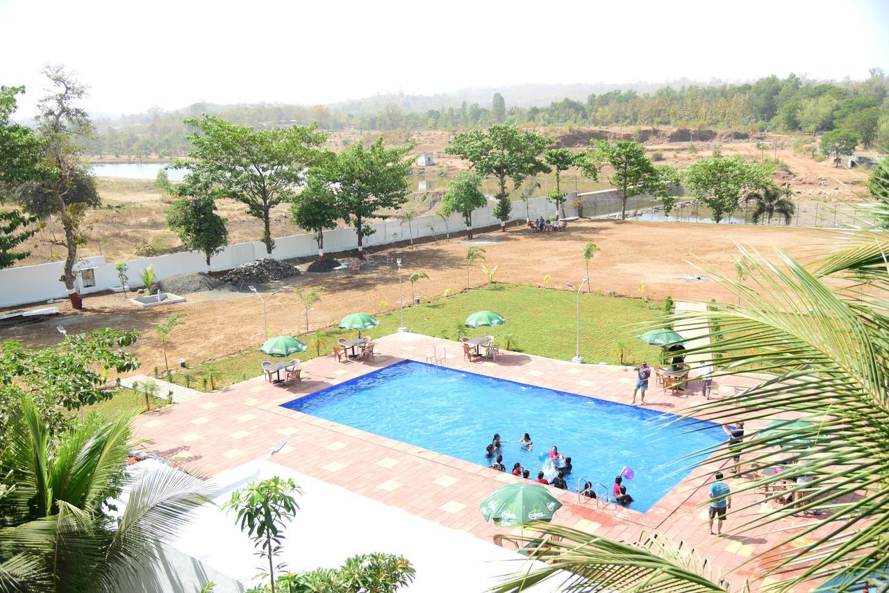River Touch Resort Silvassa Eksteriør billede